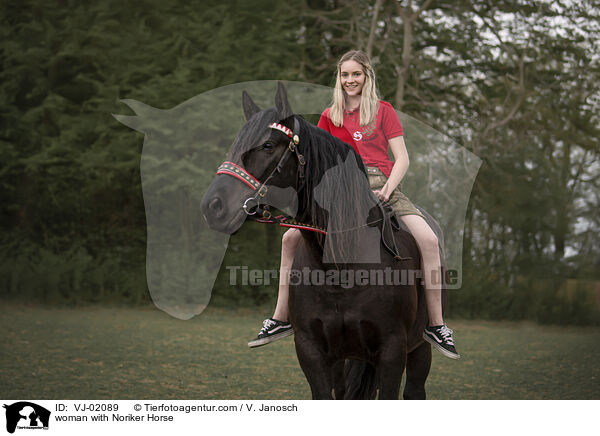 Frau mit Noriker / woman with Noriker Horse / VJ-02089