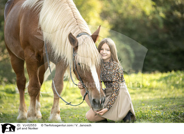 Mdchen und Noriker / girl and Noriker / VJ-02553