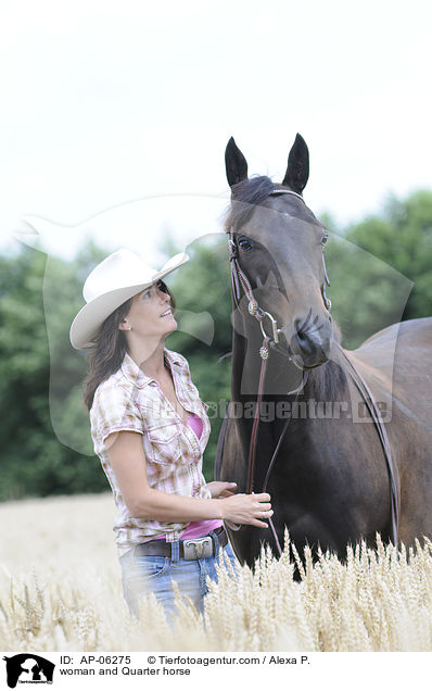 Frau und Quarter Horse / woman and Quarter horse / AP-06275