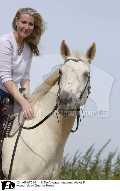 woman rides Quarter Horse / AP-07546