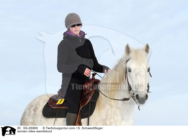 woman rides warmblood / SS-26869