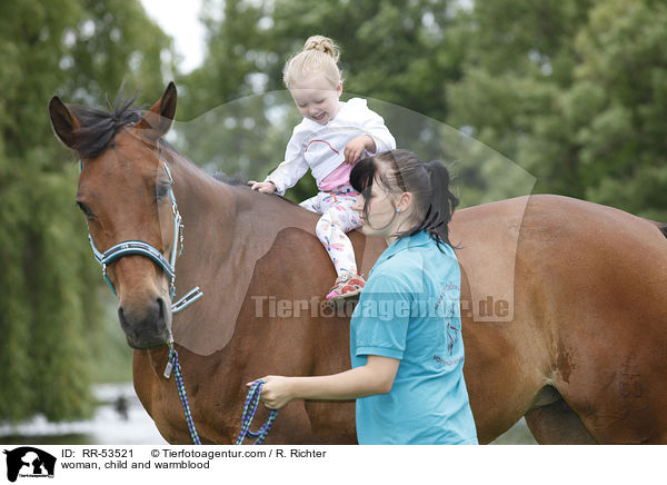 Frau, Kind und Warmblut / woman, child and warmblood / RR-53521