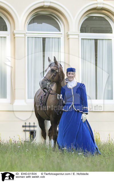 Frau mit Welsh Cob / woman with welsh cob / EHO-01504