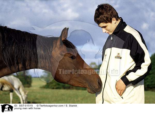 junger Mann mit Pferd / young man with horse / SST-01515