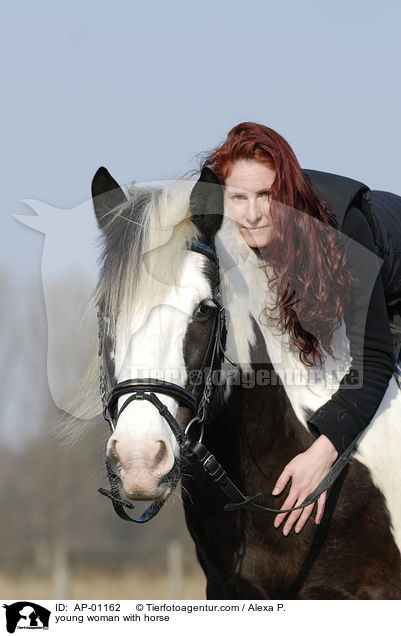 young woman with horse / AP-01162