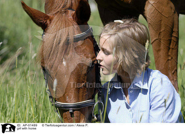 Mdchen mit Pferd / girl with horse / AP-01489