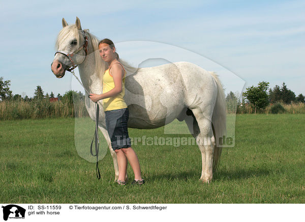 Mdchen mit Pferd / girl with horse / SS-11559