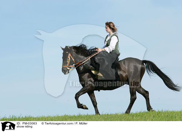 Showeitreiten / show riding / PM-03063